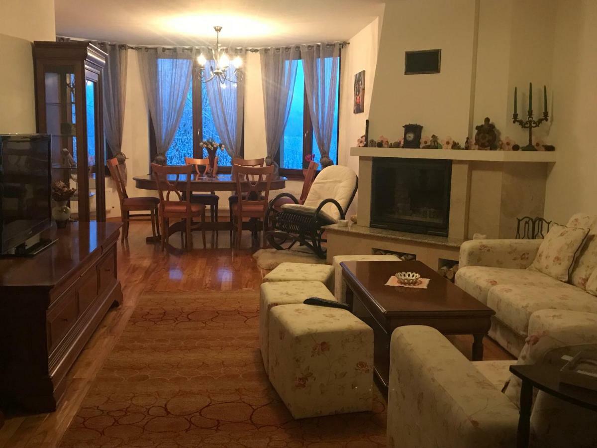 Trovanti Apartment Feleacu Екстериор снимка